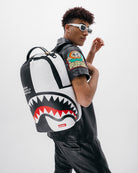 SHARK CENTRAL 2.0 SPLIT BLACK WHITE BACKPACK-Sprayground-Zaini-Vittorio Citro Boutique